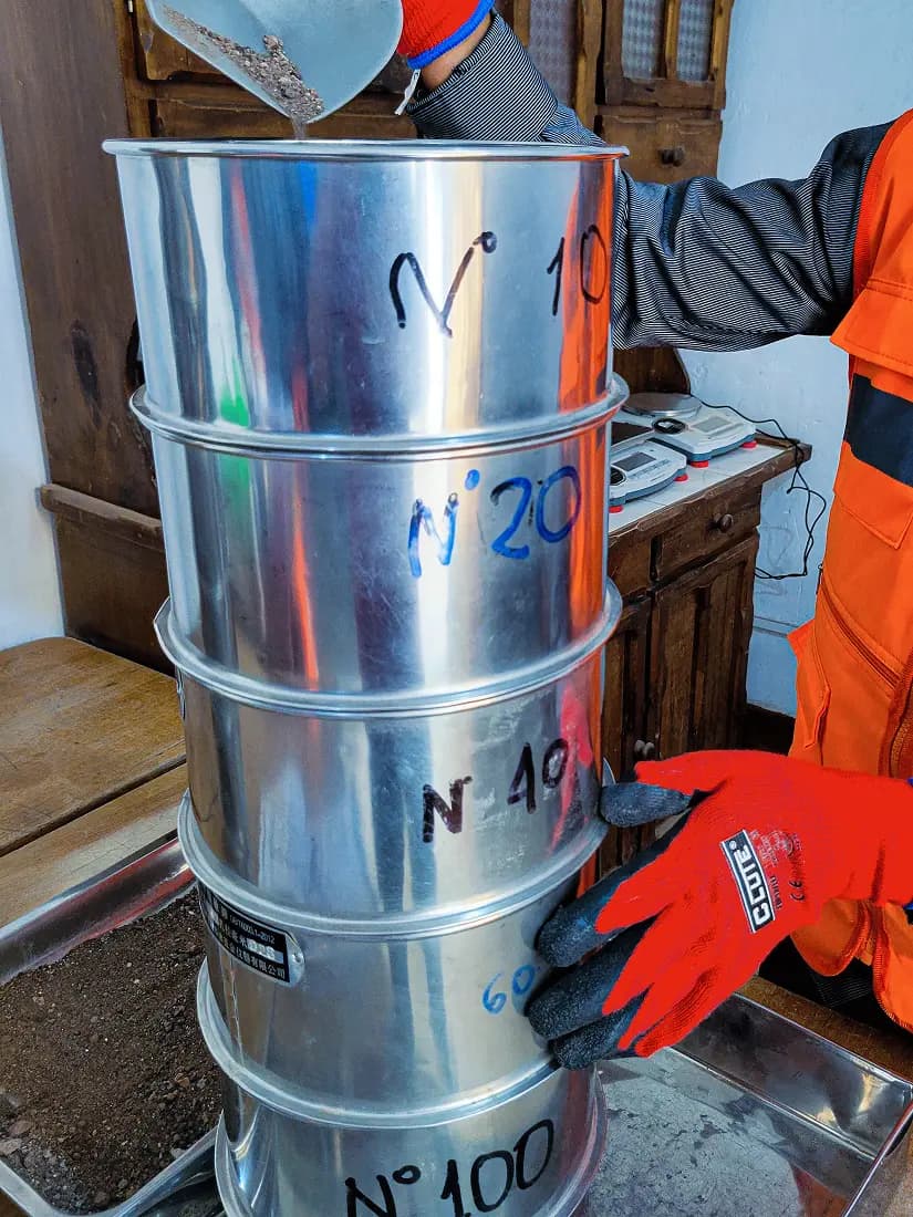 Estudio de Mecánica de Suelos y Roca para Cimentación - Imagen 3